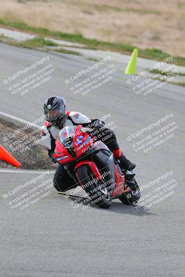 media/Mar-05-2023-TrackXperience (Sun) [[a95d40e56a]]/Group 2/session 2 turn 4/